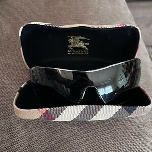 Burberry Sleek Black Sunglasses